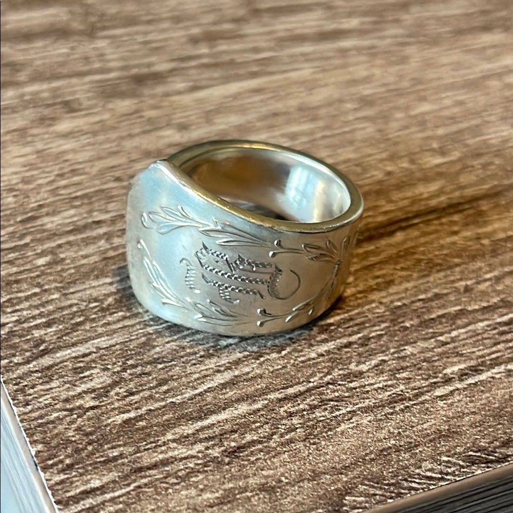Engraved Silver Ring with Bow and B initial size 7